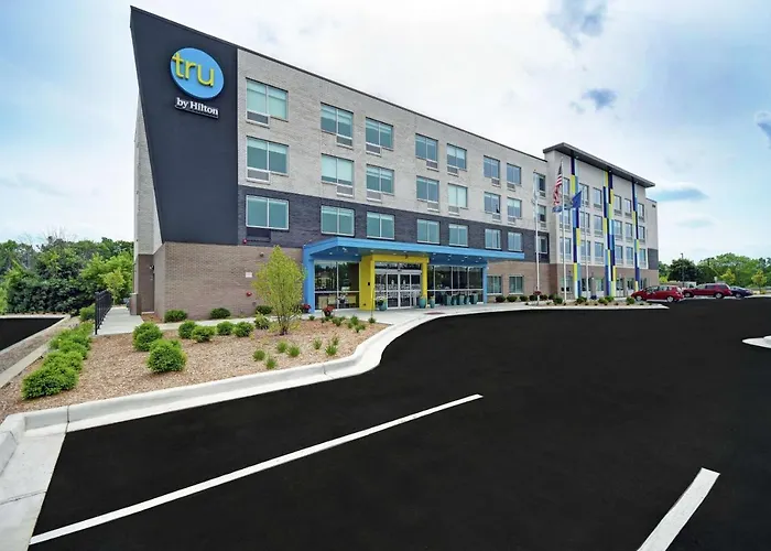 Tru By Hilton Grand Rapids Airport