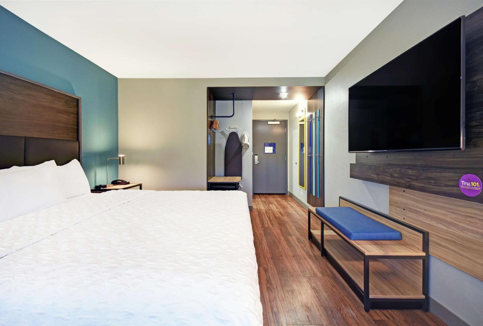 Tru By Hilton Grand Rapids Airport Hotel 3*