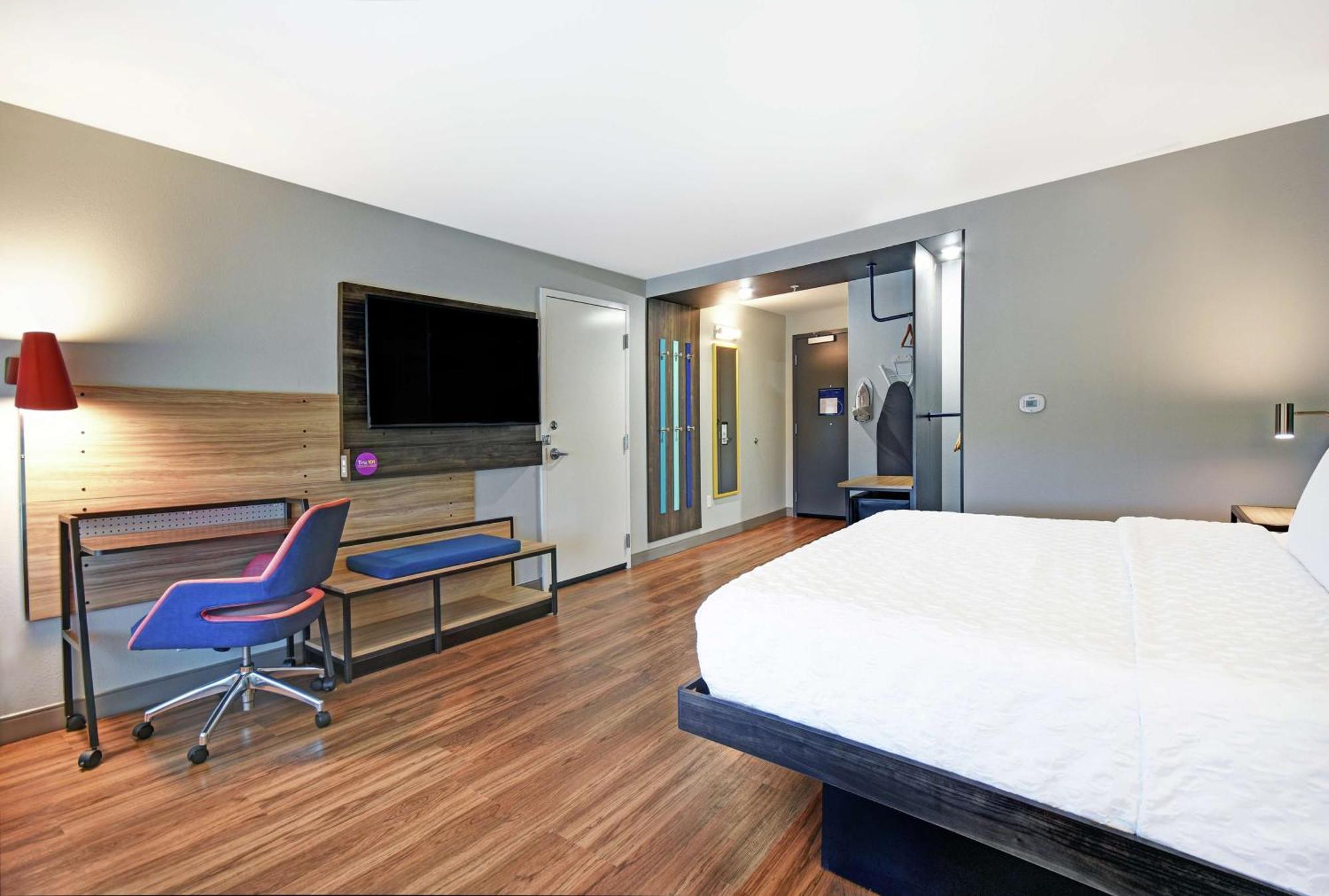 Tru By Hilton Grand Rapids Airport Hotel