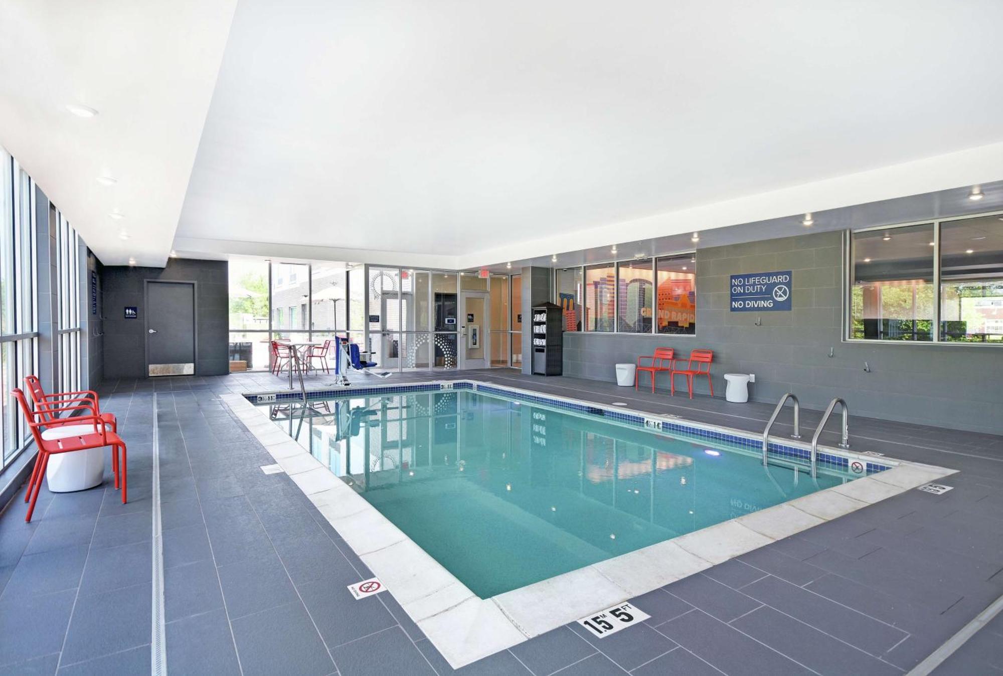 Tru By Hilton Grand Rapids Airport Hotel Kentwood