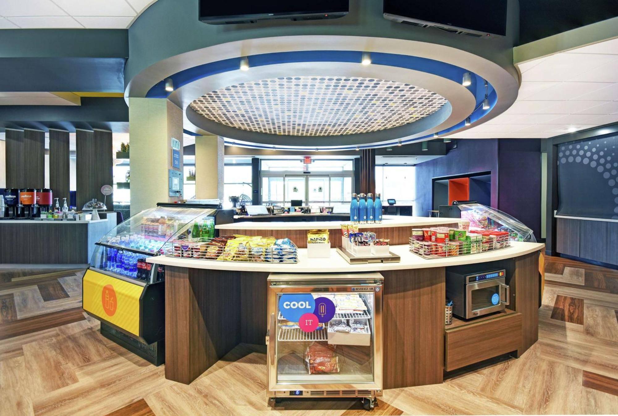 Tru By Hilton Grand Rapids Airport Hotel 3*
