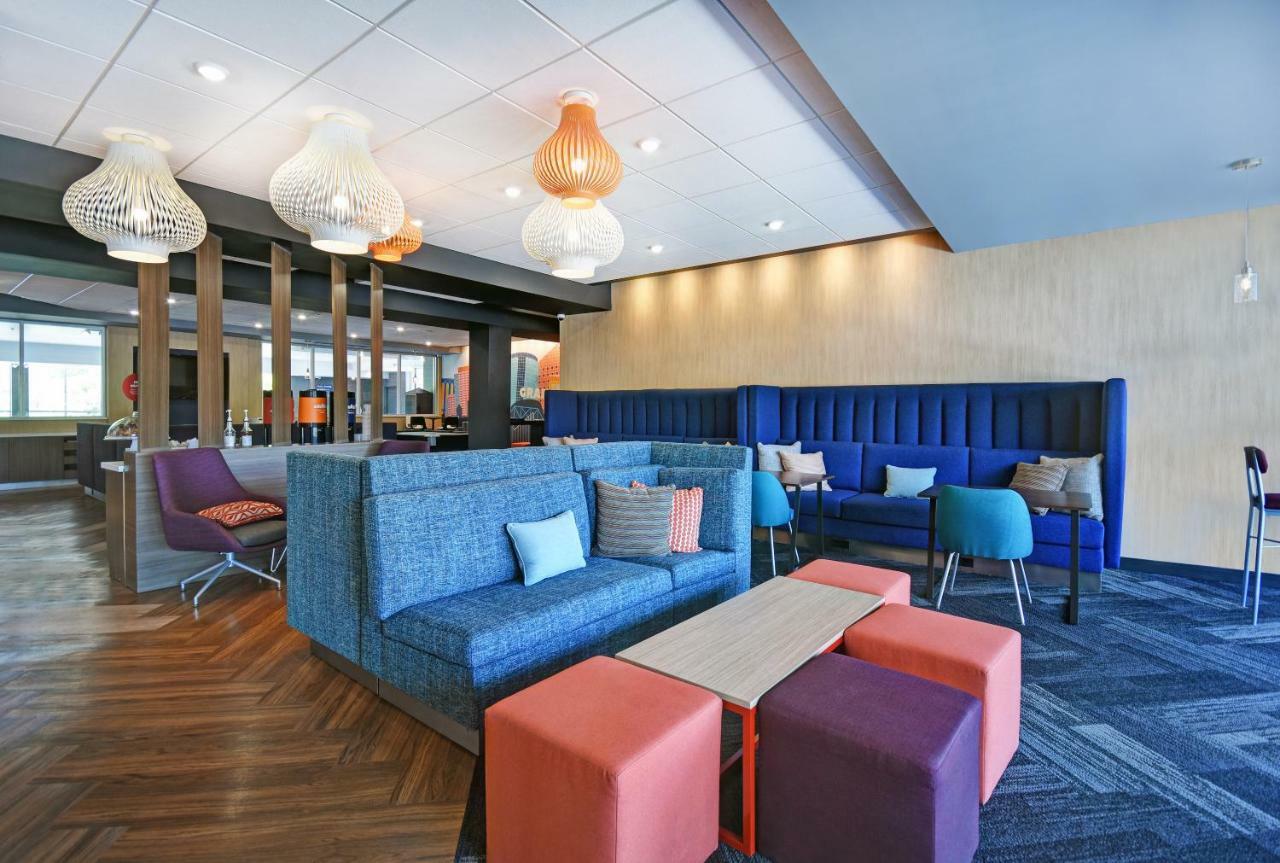Hotel Tru By Hilton Grand Rapids Airport 3*